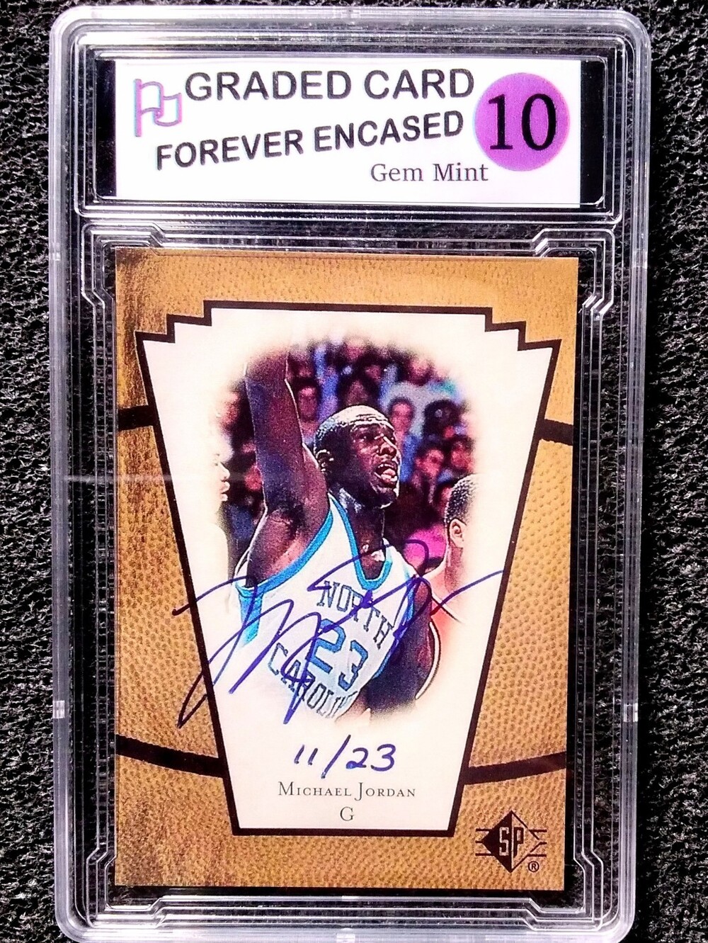 Michael Jordan North Carolina Dream Seasons Autograph Basketball Card
